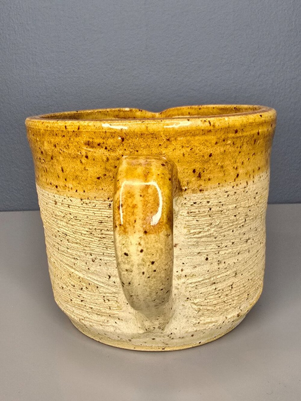 Mid Century Modern Studio Pottery Hand-Thrown Two Tone Creamer - Picture 4 of 9